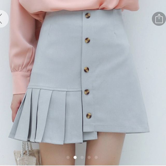 Semi pleated skirt Clearance