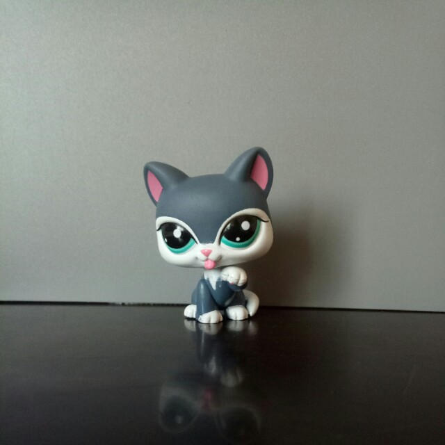 Lps Paw Up Cat Toys Games Bricks Figurines On Carousell