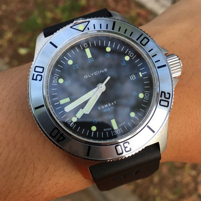 Sold BRAND NEW Glycine Combat Sub 11 Mobile Phones Gadgets