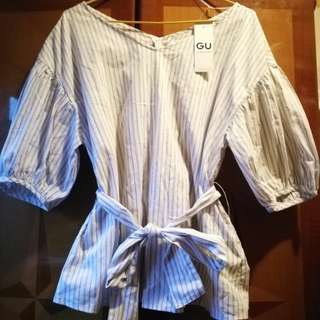 GU Volume sleeve off white 中袖泡泡上班服