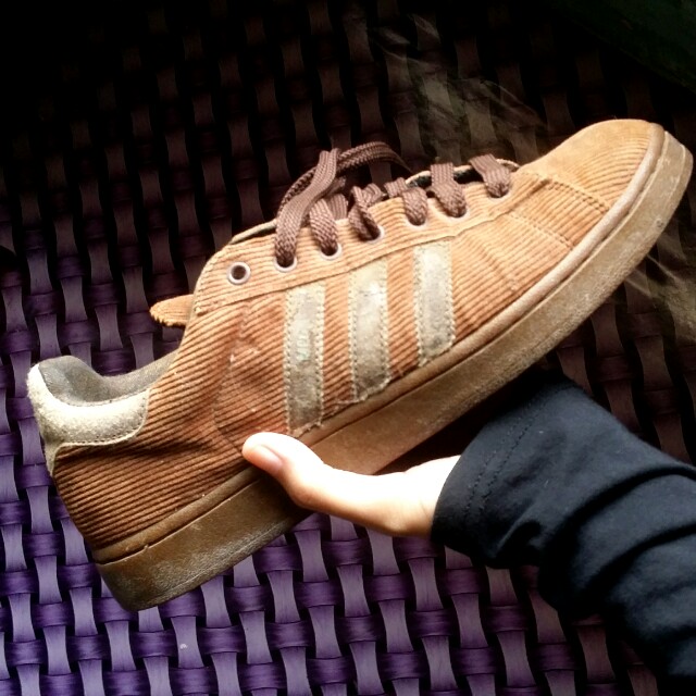 Adidas original shoes, Men's Fashion, Footwear, Sneakers on Carousell