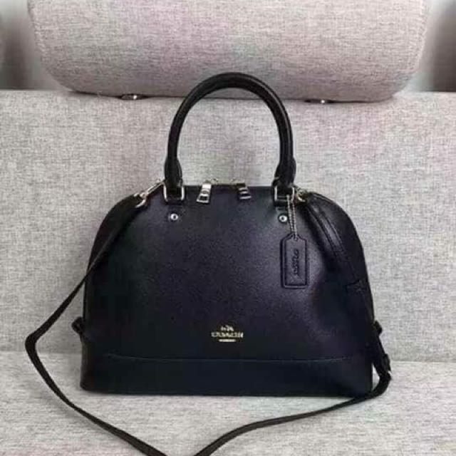 coach alma mini