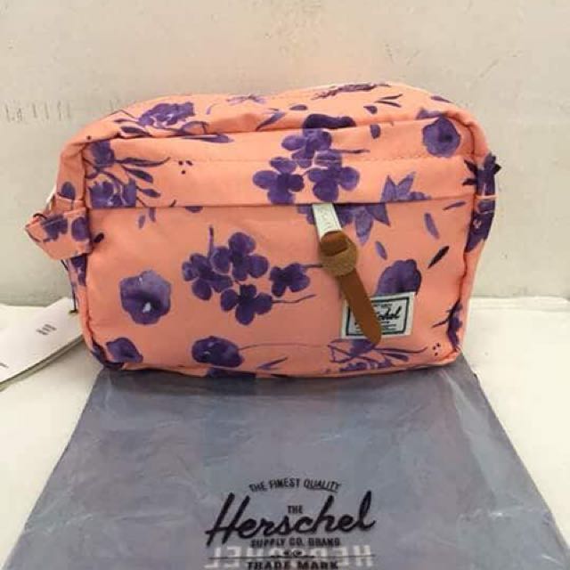 Authentic Herschel Pouch Bag, Women's Fashion, Bags & Wallets, Purses