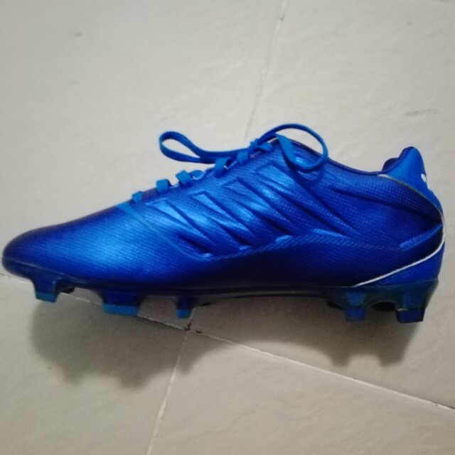 kipsta blue football shoes