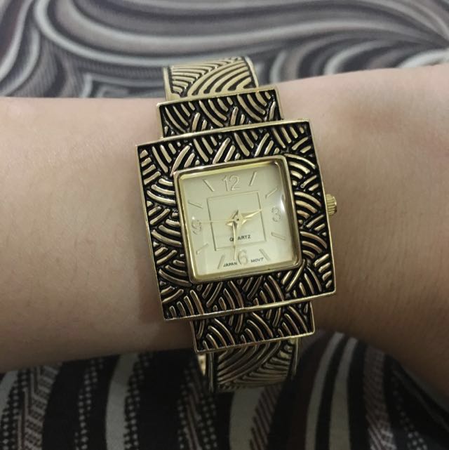 Vivani top cuff watch
