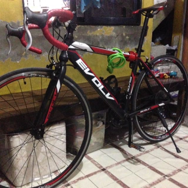Evolv road bike store