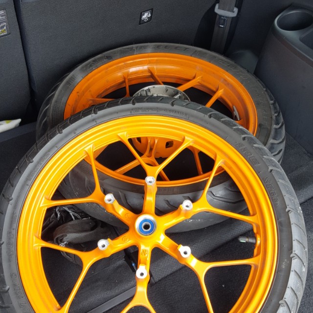 honda rs150 repsol rim ori+tayar, Auto Accessories on Carousell