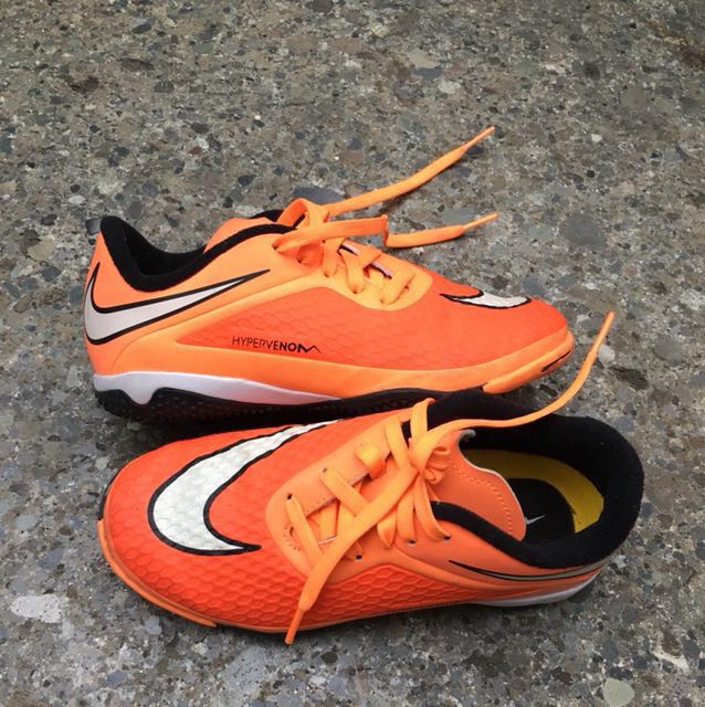 nike hypervenom futsal orange