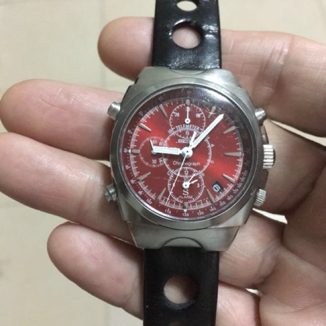 Rare vintage Seiko red face quartz chronograph watch wat y c wat u get tks Seiko  7T32-9000, Women's Fashion, Watches & Accessories, Watches on Carousell