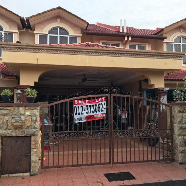 Rumah teres 2 tingkat Taman Pelangi Semenyih, Property 