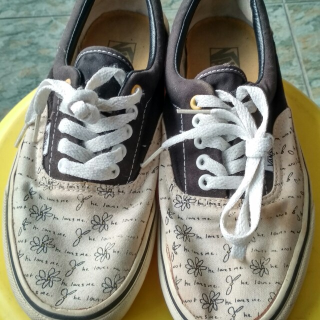 VANS ERA DAISY ATHLETIC HE LOVES ME HE LOVES ME NOT Men s