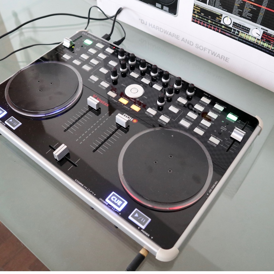 ベスタクス DJコントローラー VCI-300 - DJ機材