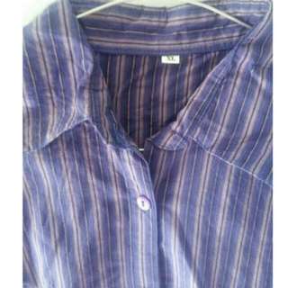 Kemeja Garis Garis Ungu