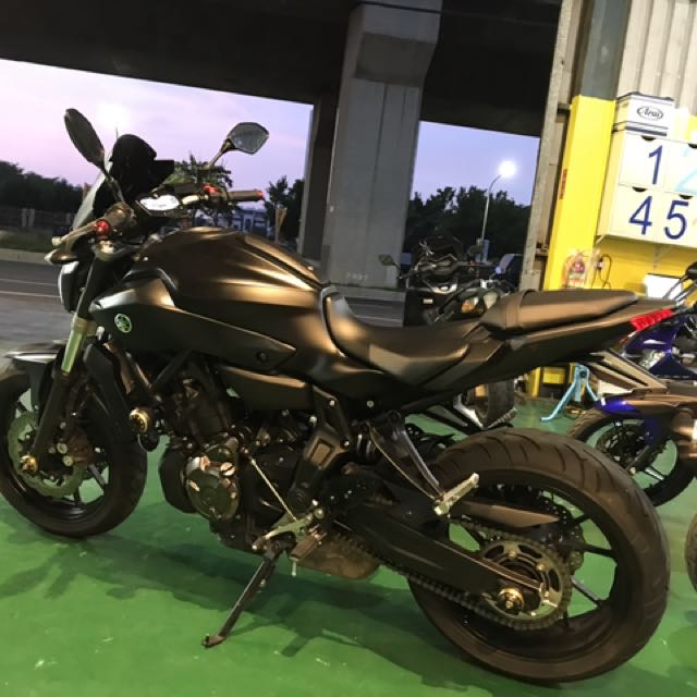 16 Yamaha Mt 07 Abs 極新美車 機車 重機在旋轉拍賣