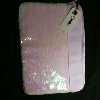 TYPO LAPTOP CASE