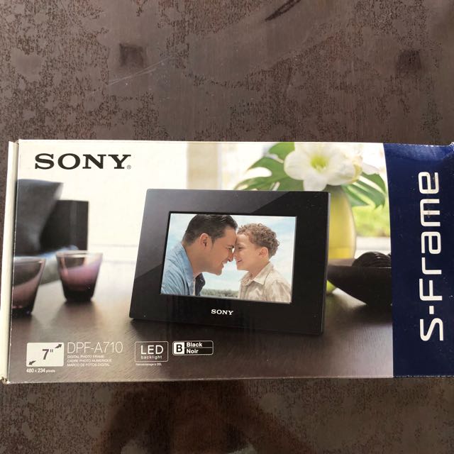 Bnib Sony Dpf A710 7 Inch Wqvga Digital Photo Frame With