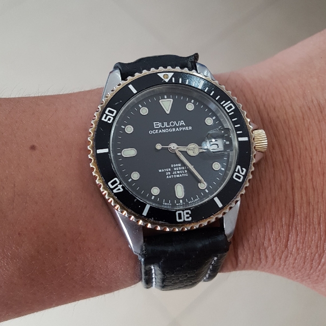 Bulova oceanographer outlet 200m