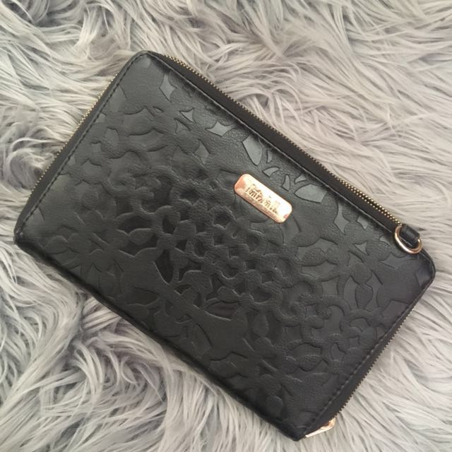 Kate Hill oversized wallet, Women's Fashion, Bags & Wallets on Carousell