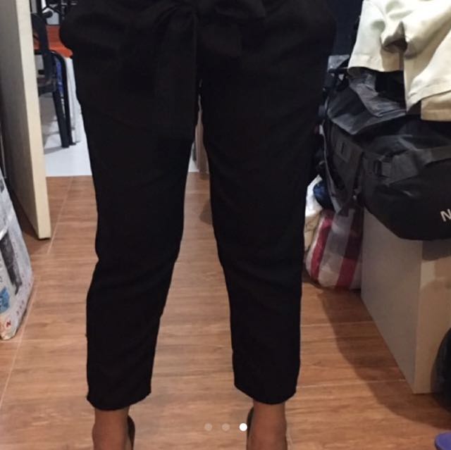 Black Candy Pants (Category: Other Bottoms) located in Manila. Submitted by sphia21 (Listing ID 132006421, Image 2). Description: .
