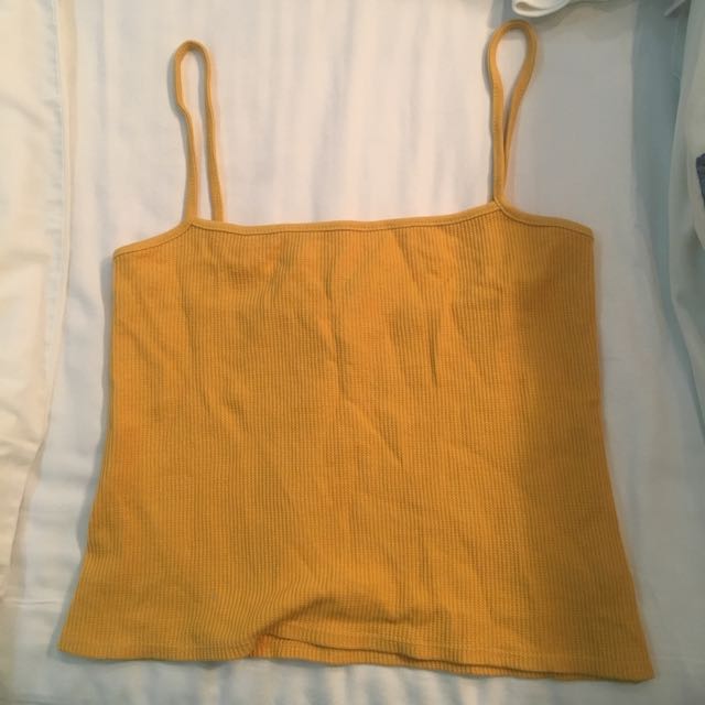 yellow thermal top