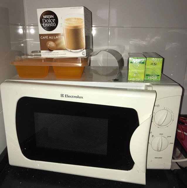 electrolux microwave emm1908w