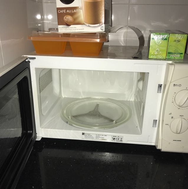 electrolux microwave emm1908w