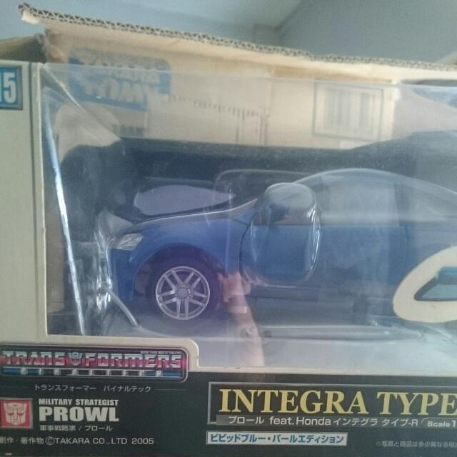 Takaratomy Transformers Binaltech BT-15 Prowl Feat. Honda
