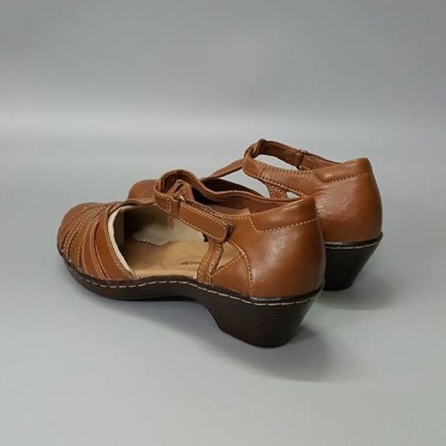 Clarks wendy tiger 2025