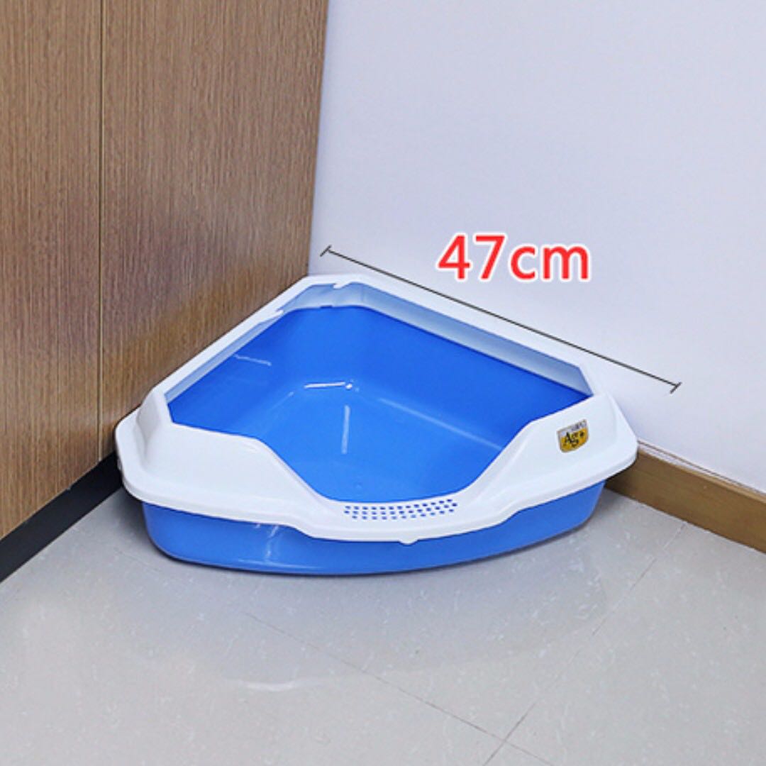 Sale 5 colour New Design Triangle big cat litter box toilet best match for cage corner
