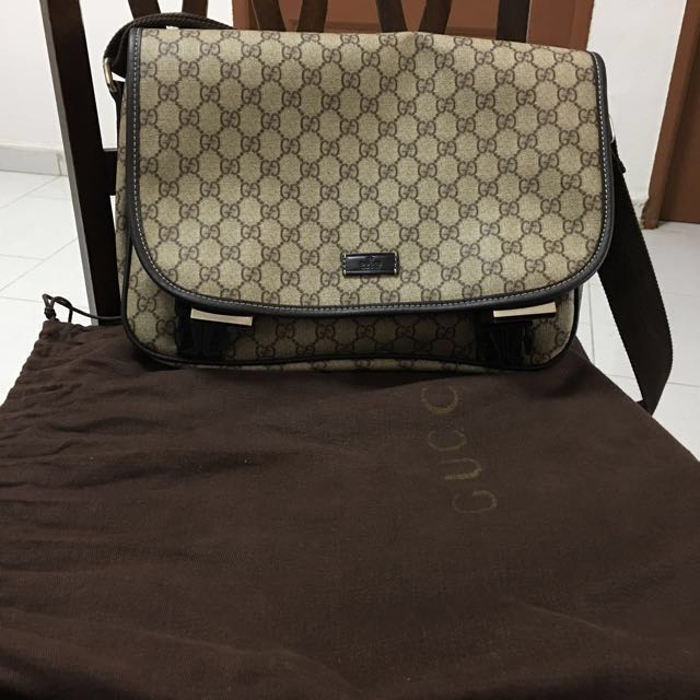 Gucci Sling Bag Men High Quality Fast Deal Want Buy Buy