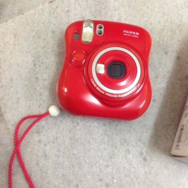 Instant camera instax mini 25, Photography, Cameras on Carousell