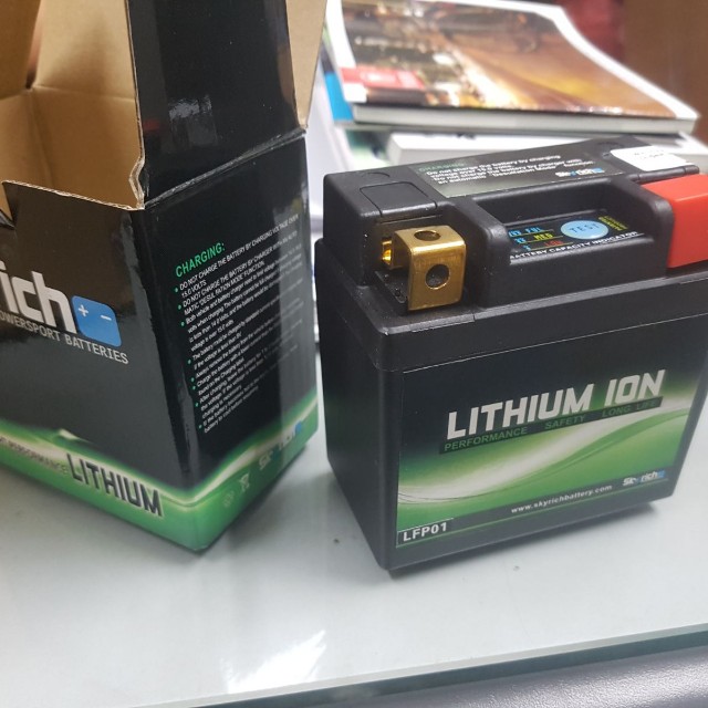 skyrich_lithium_ion_battery_for_ktm_and_