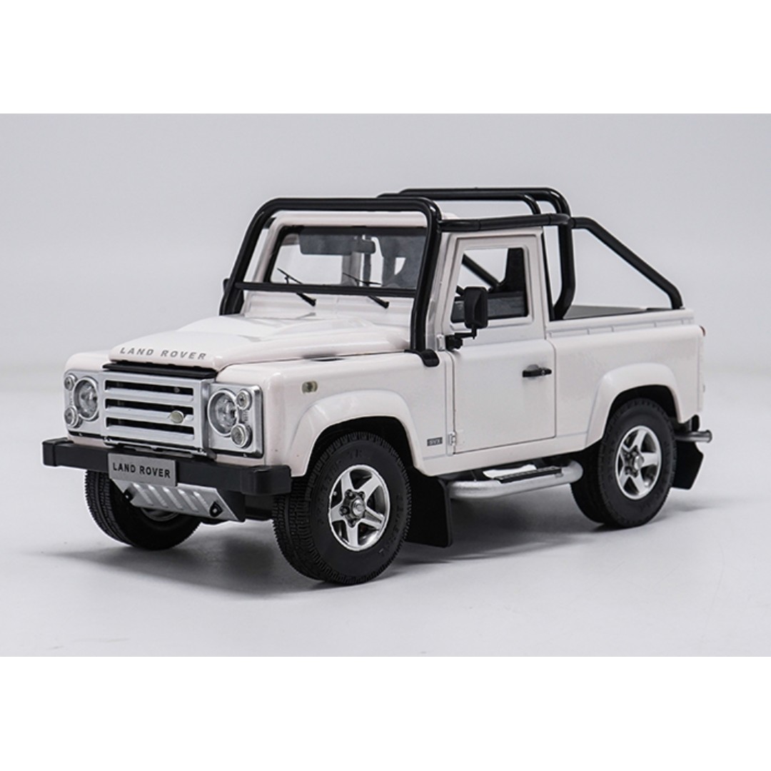 toy land rover defender 90