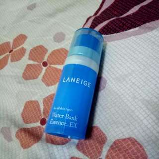 NEW LANEIGE WATER BANK ESSENCE