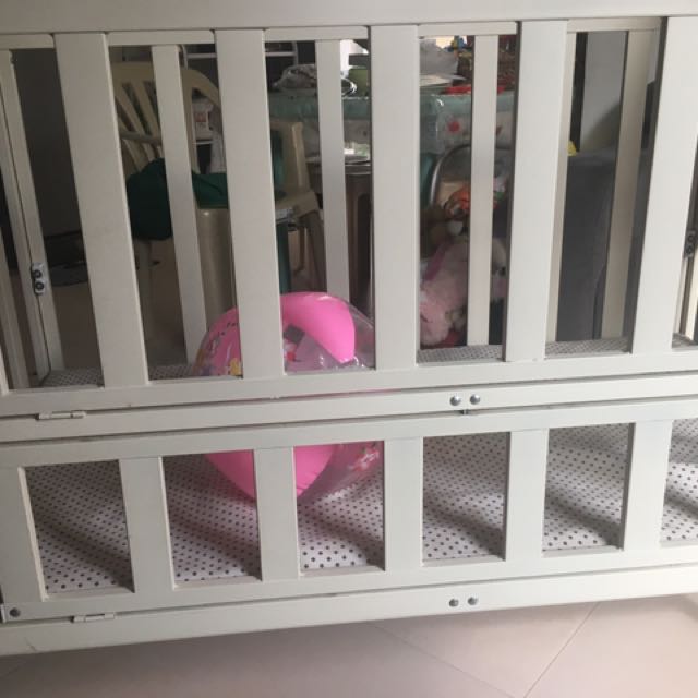 Apruva metal crib with bassinet Clearance