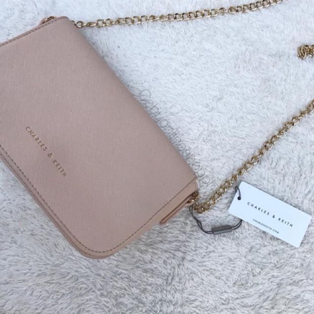 charles and keith sling