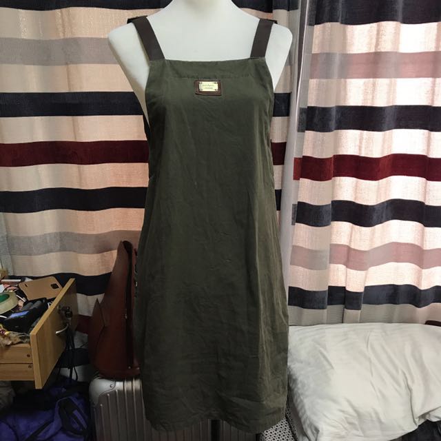 god poo jeans romper dress (Category: Rompers) located in Makati City. Submitted by che_f25 (Listing ID 132364055, Image 1). Description: good condition fit: medium-large fix price.