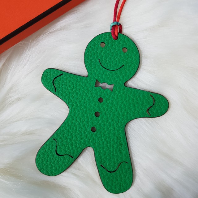 hermes gingerbread charm