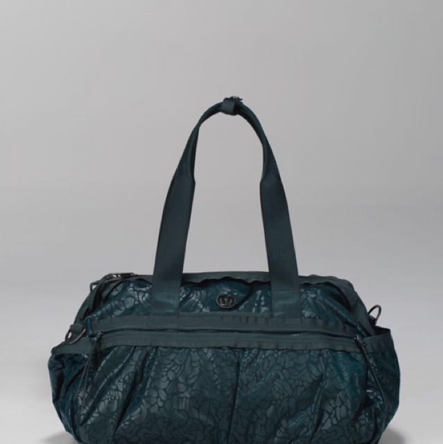 Lululemon Duffle Bag Women S Fashion Bags Wallets On Carou