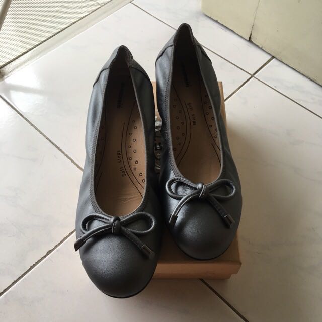  Obermain  woman shoes size 40 Preloved Fesyen Wanita  