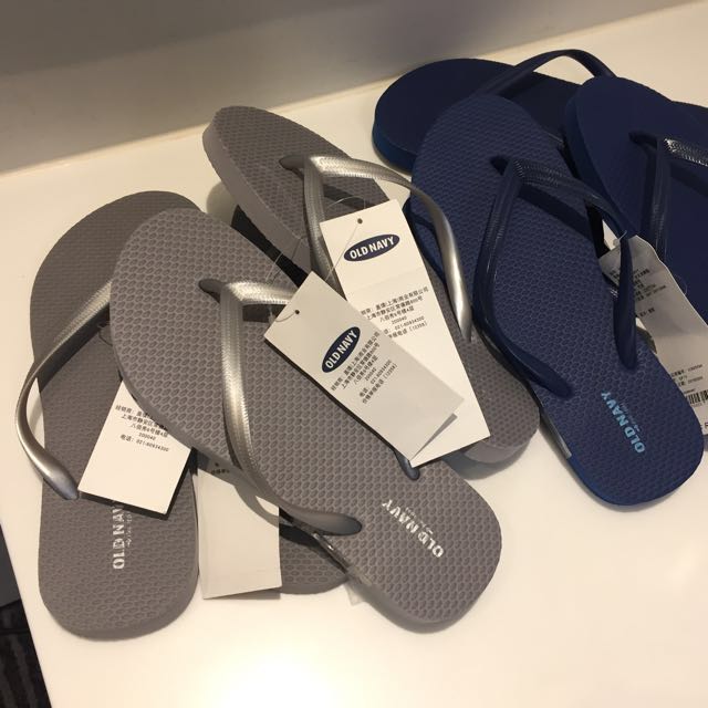 clogs for restaurant workers