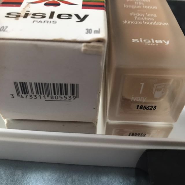 Sisley Phyto Teint Expert Foundation (Category: Face Care) located in Mandaluyong City. Submitted by allaboutthatbase (Listing ID 130537032, Image 2). Description: Medium Coverage, Flawless Finish Really love this foundation :) 👍🏻 90% full, I am using the shade that suits me more now #2 and ivory+ in their powder. Shade: Ivory - suits nc25/30 skin tones.