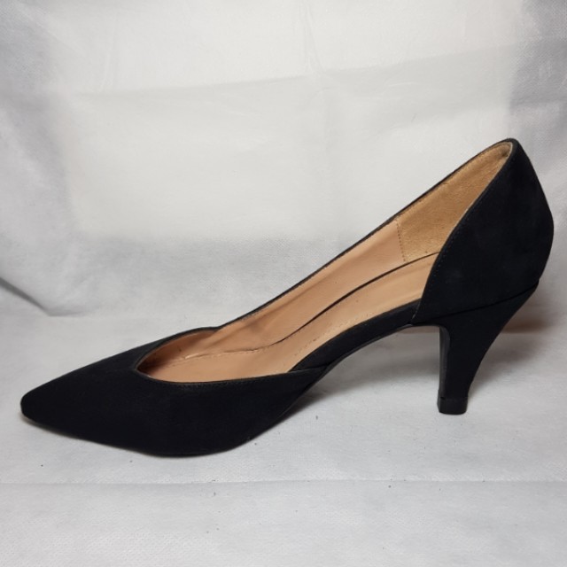 Zara Black Sexy Flat Shoes From Japan On Carousell