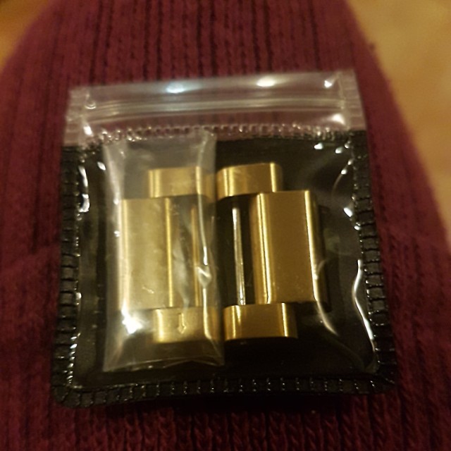 Nixon watch on sale extra links