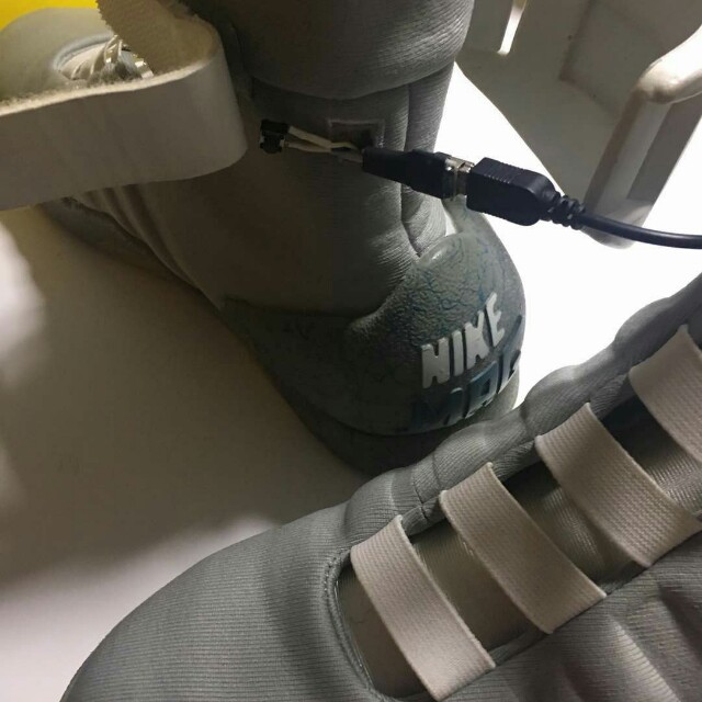 nike mag replica