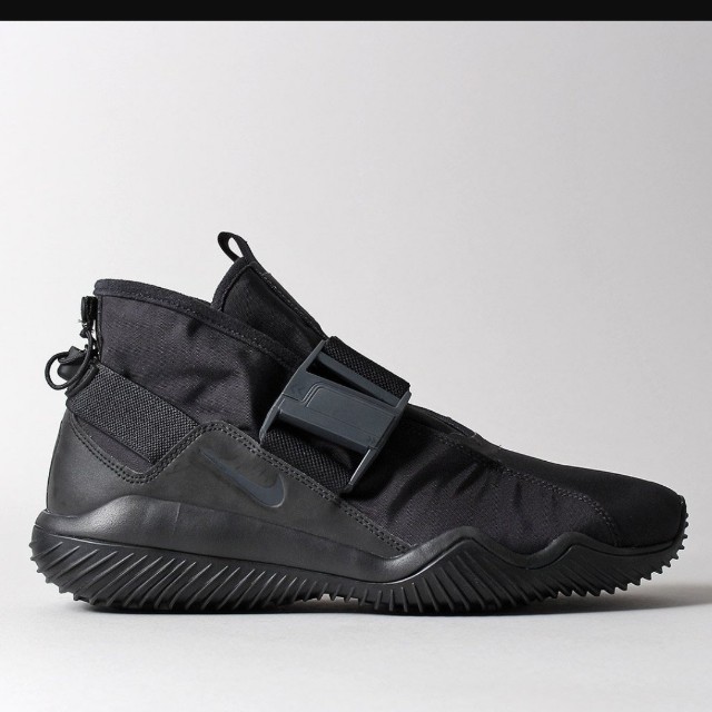 nike komyuter price