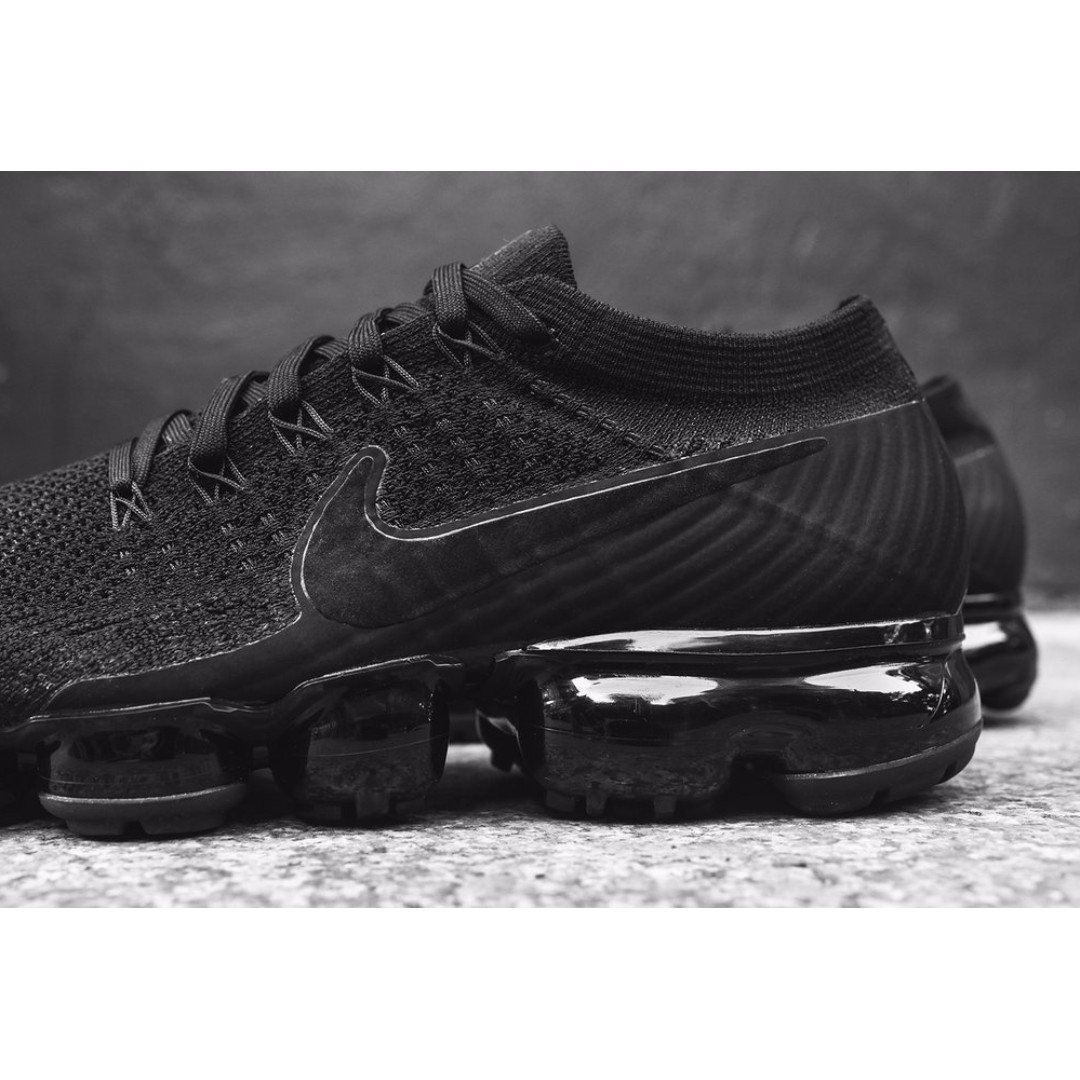 WOMENS NIKE AIR VAPORMAX FLYKNIT 2 UK SIZE 5.5