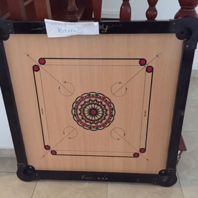 Used carrom board, Hobbies & Toys, Toys & Games on Carousell