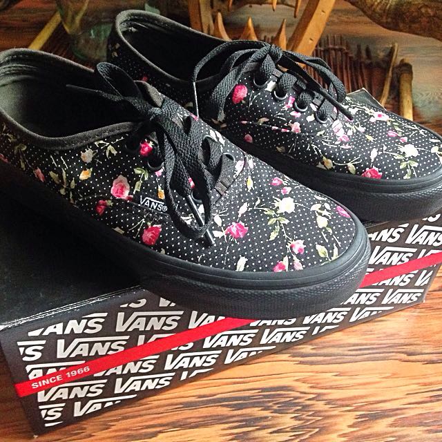vans authentic floral dots