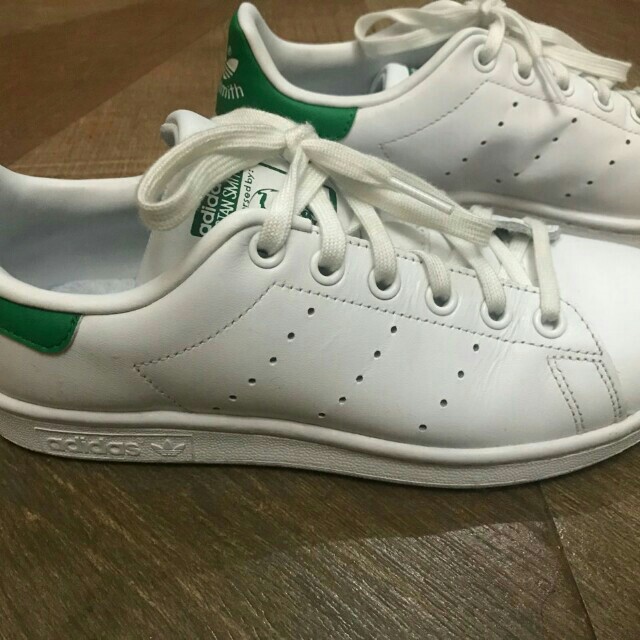 green tag shoes